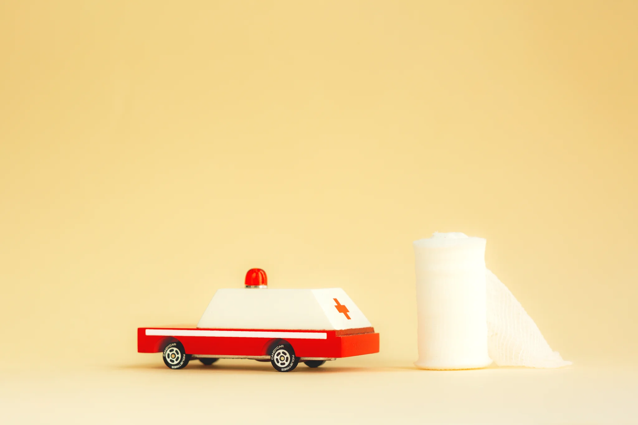 Ambulance Candycar - Image 4
