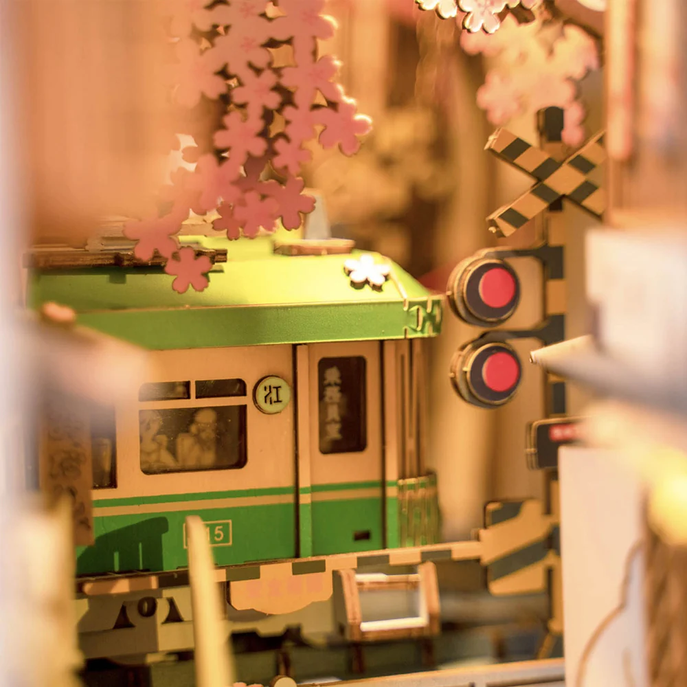 DIY Book Nook: Sakura Densya - Image 4