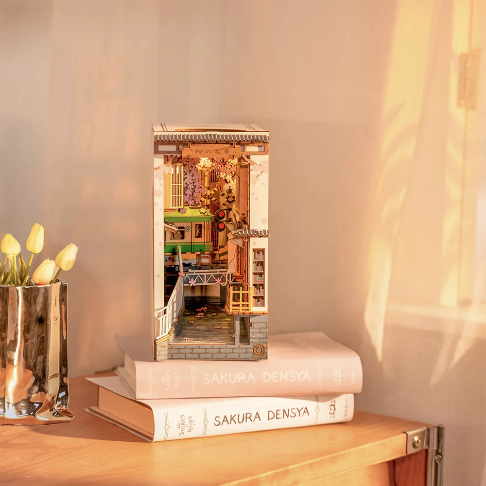 DIY Book Nook: Sakura Densya - Image 8