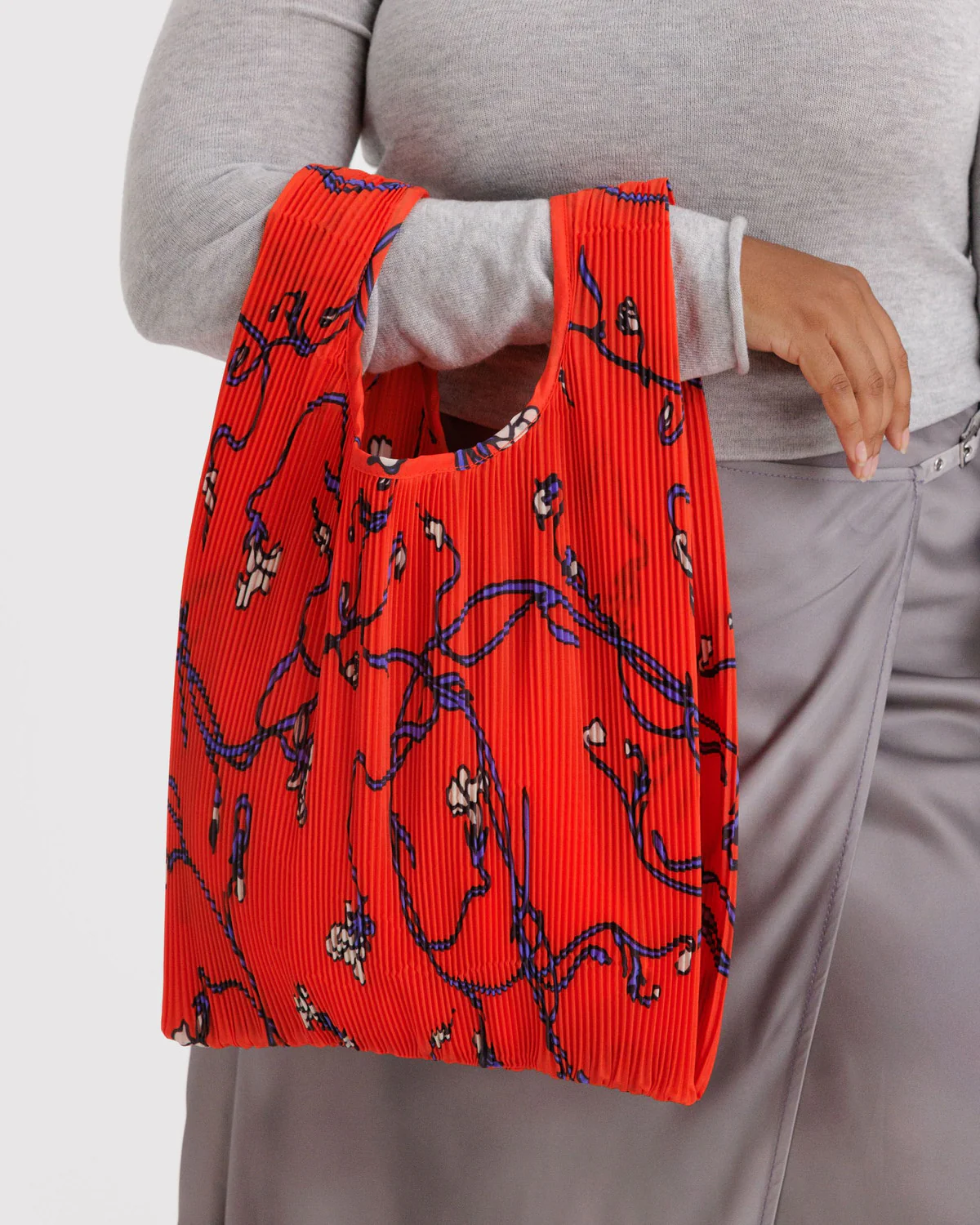Pleated Baggu- Red Snapdragon - Image 2