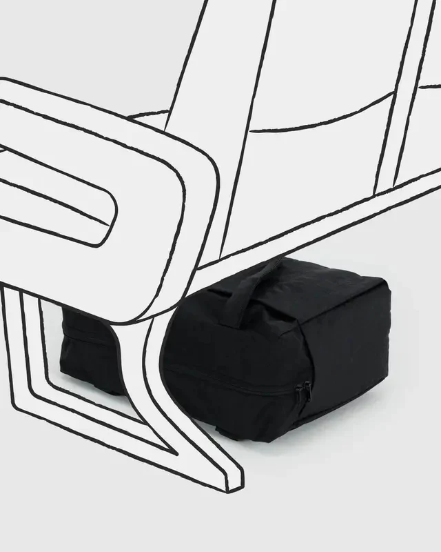 Small Cloud Carry-On - Black - Image 4