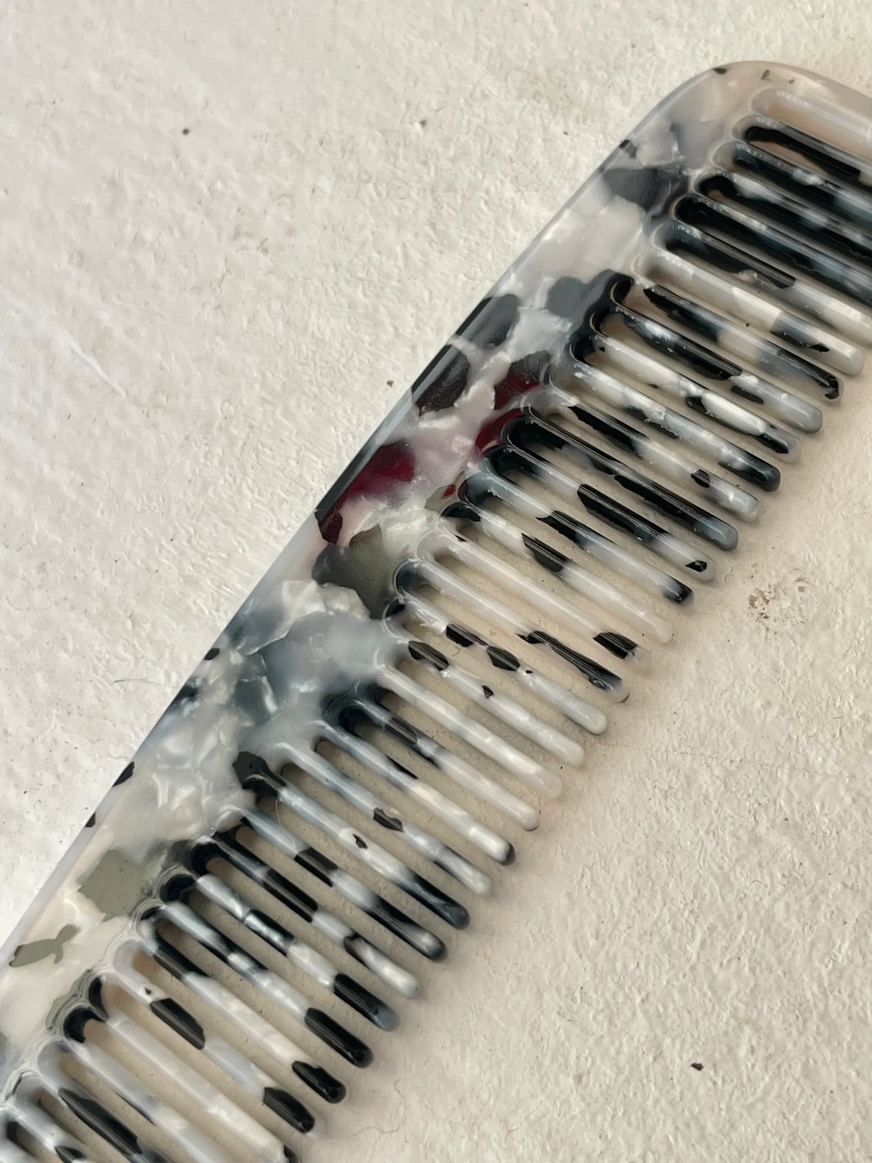 Small Tooth Acetate Comb - Image 4