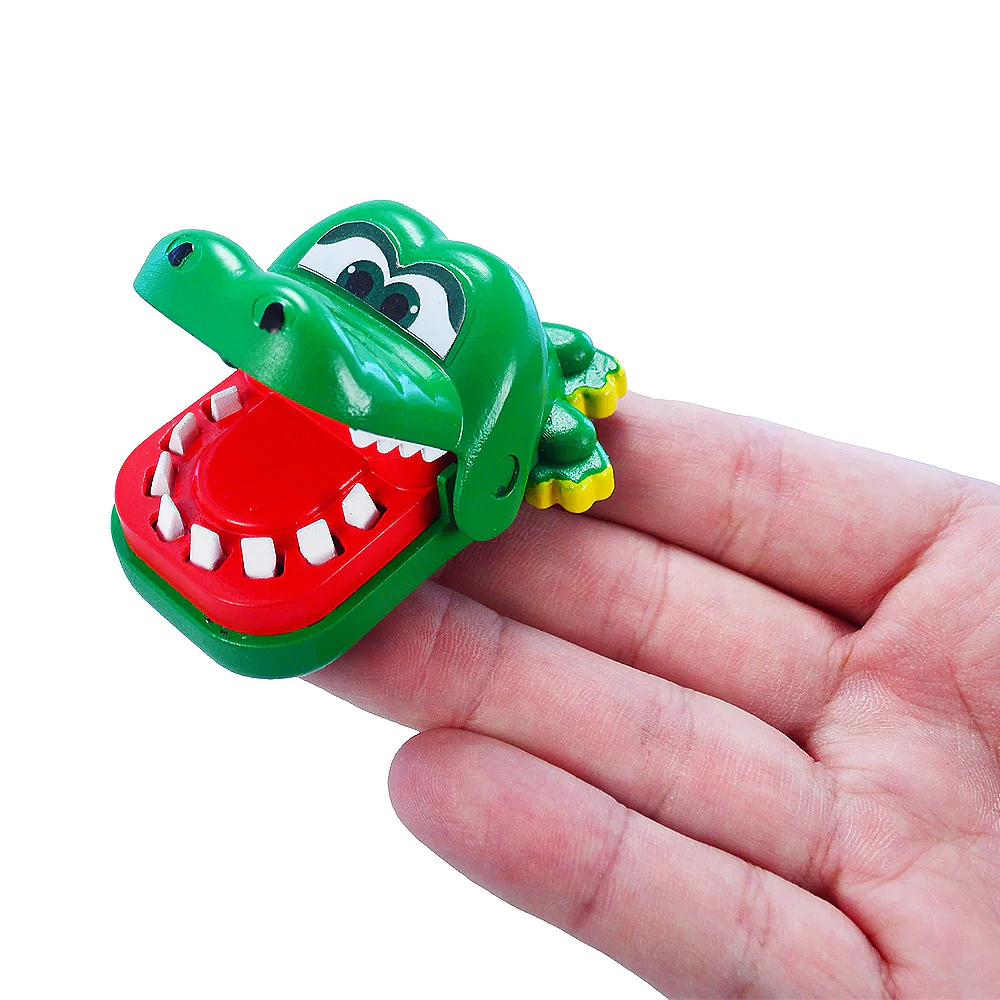 World's Smallest Game- Crocodile Dentist - Image 4